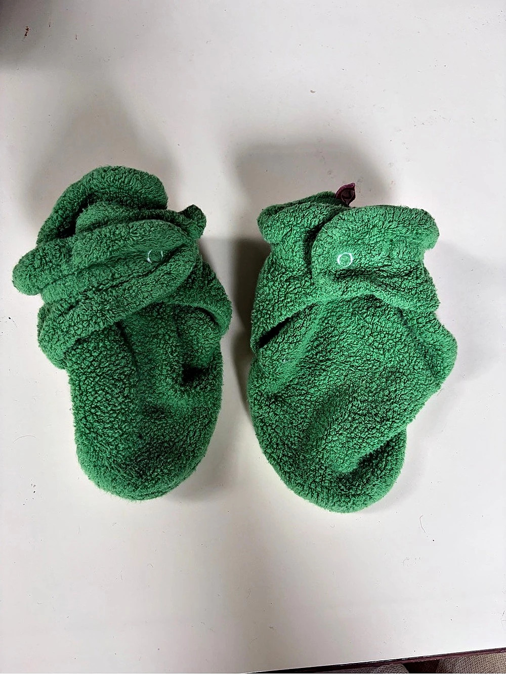Zutano Cozie Fleece Gripper Baby Booties Green & Gray 18m